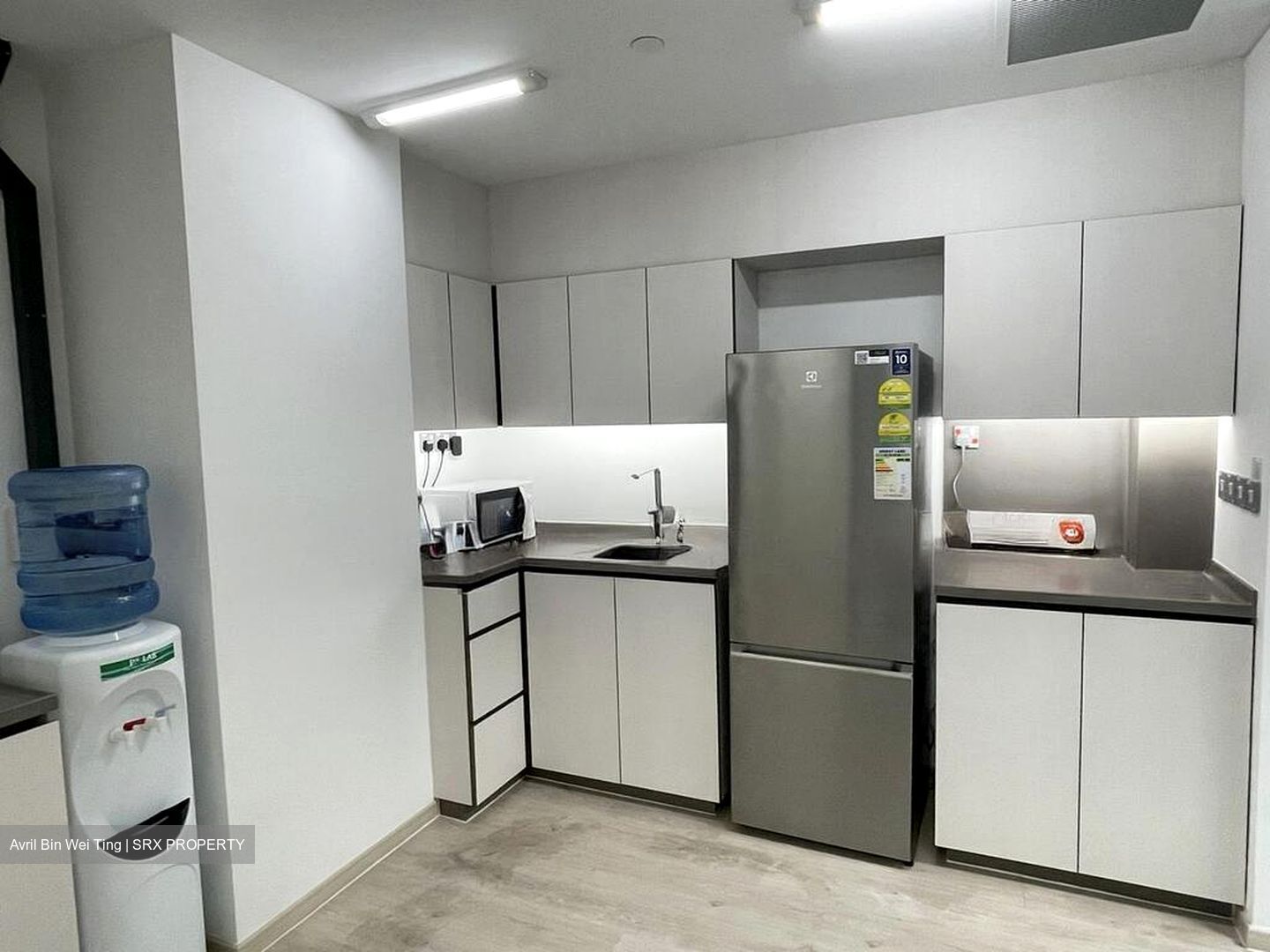 Altez (D2), Office #521843081